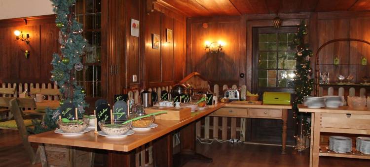 启动森林阿克提夫民宿酒店(Action Forest Hotel - Kletterwald - Lasertag - nähe Badeparadies)图片
