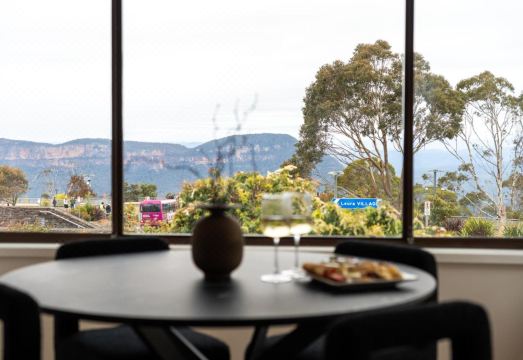 Villa Blue Hotel Overview