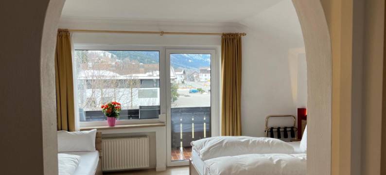 阿尔差勒特斯格弯斯敦酒店(Alpchalet Schwanstein)图片