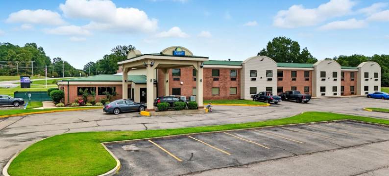 韦恩温德姆戴斯套房酒店(Days Inn & Suites by Wyndham Wynne)图片