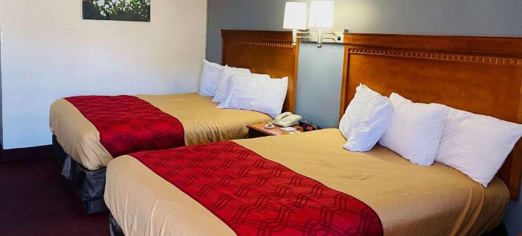 乔治湖温德姆呗盟酒店(Baymont by Wyndham Lake George)图片