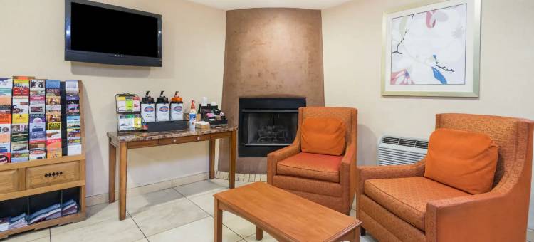 圣达菲呗盟套房酒店(Baymont by Wyndham Santa Fe)图片