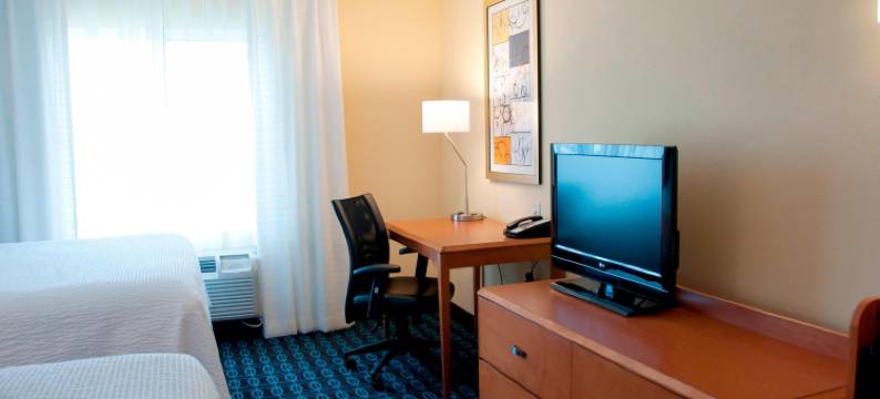 埃姆斯万豪万枫酒店(Fairfield Inn & Suites Ames)图片