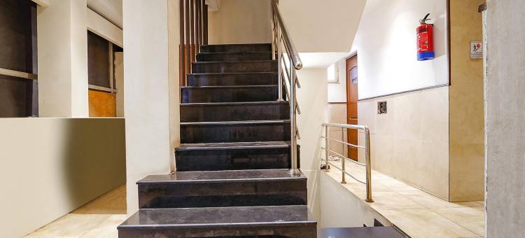 Fabhotel 卡尔帕甘(FabHotel Karpagam - 900m from Nehru Stadium)图片