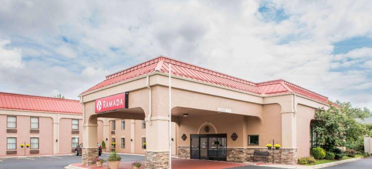 亨德森维尔温德姆华美达酒店(Ramada by Wyndham Hendersonville)图片