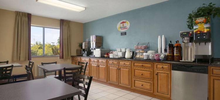 帕克城-北威奇托地区温德姆速8酒店(Super 8 by Wyndham Park City/North Wichita Area)图片