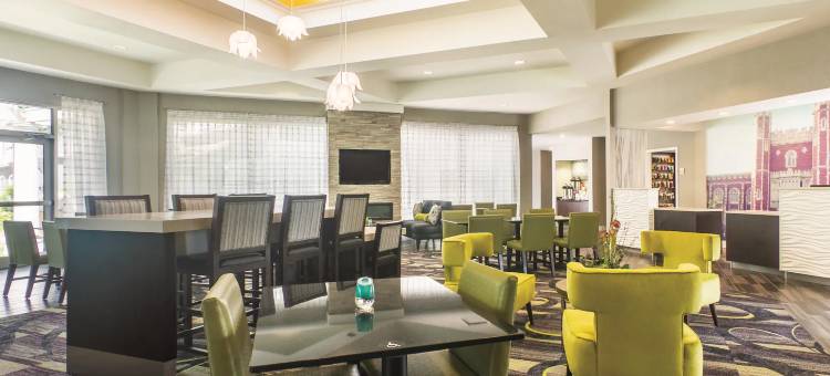 俄克拉荷马城诺曼拉昆塔温德姆套房酒店(La Quinta Inn & Suites by Wyndham Oklahoma City Norman)图片