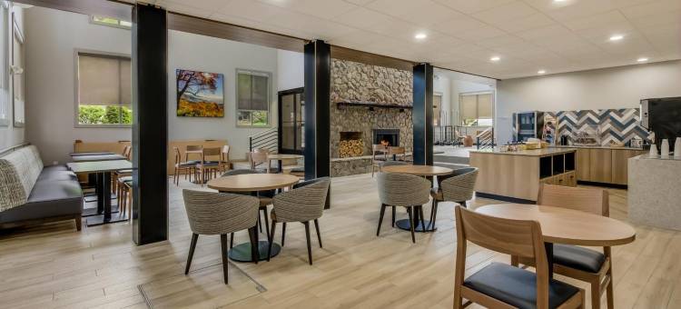 NC 布恩速 8 酒店(Graystone Lodge, Ascend Hotel Collection)图片