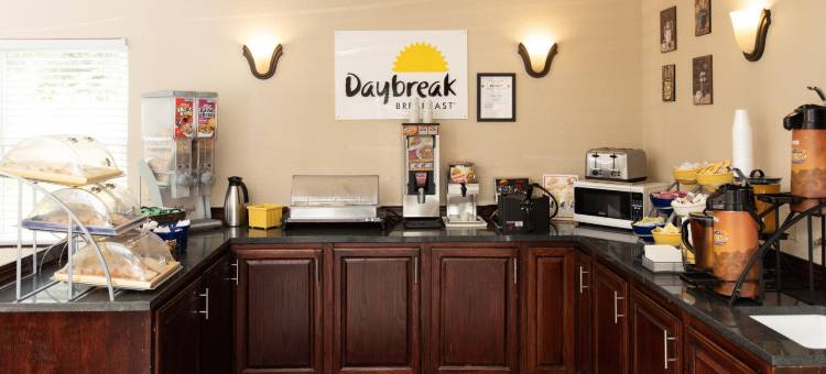 费尔蒙戴斯酒店(Days Inn by Wyndham Fairmont)图片