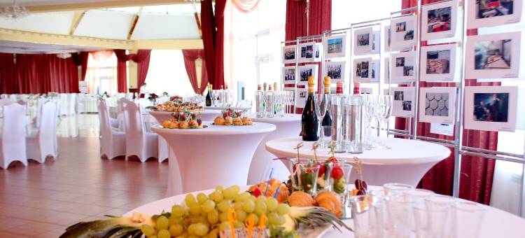 维萨尔酒店(Versaille Hotel)图片