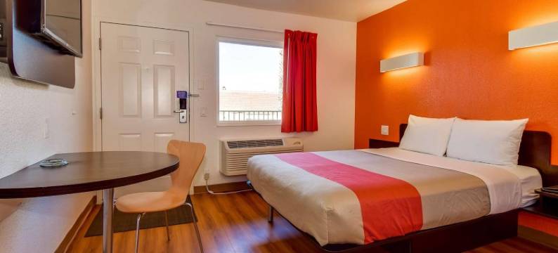 里布南6号汽车旅馆(Motel 6 Riverside, CA - South)图片