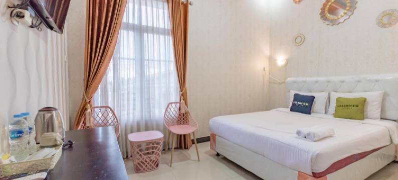 Urbanview Hotel Rifal Home Tegal图片