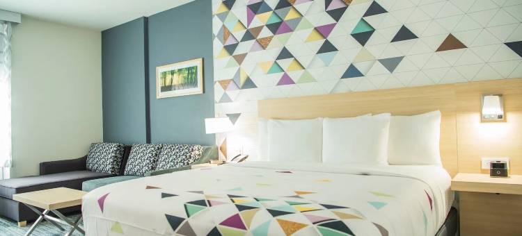 湖城拉昆塔温德姆套房酒店(La Quinta by Wyndham Lake City)图片