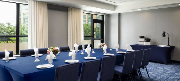 华盛顿国会山/海军造船厂万怡酒店(Courtyard Washington Capitol Hill/Navy Yard)图片