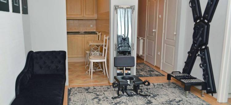 Alba Domina Apartment - Bdsm Fetish Domina Studio图片