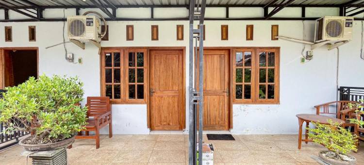 RedDoorz Syariah Near RS Bhayangkara Nganjuk图片