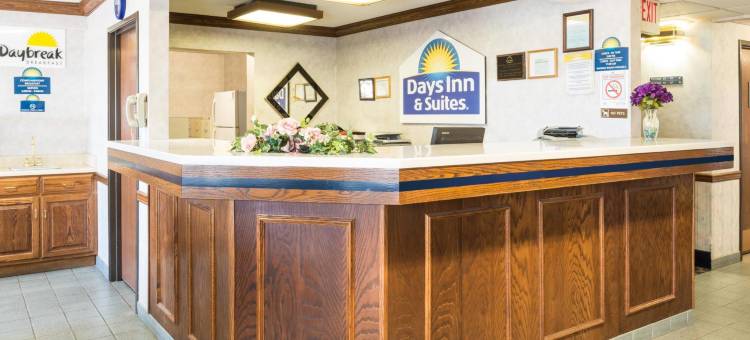 彭顿海滩戴斯酒店(Days Inn by Wyndham Pontoon Beach)图片