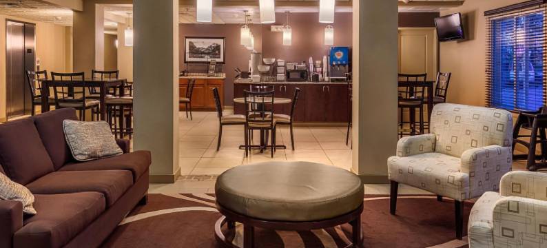 车纳河贝斯特韦斯特优质酒店(Best Western Plus Chena River Lodge)图片