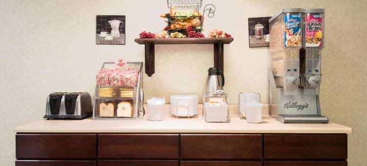 格罗夫城温德姆速8酒店(Super 8 by Wyndham Grove City)图片