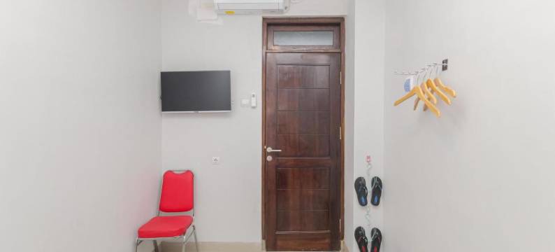 诗都阿佐红多兹酒店(RedDoorz @ Gedangan Sidoarjo)图片