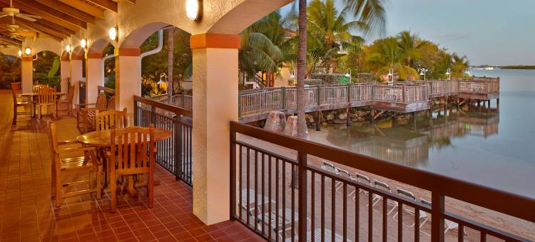 基韦斯特滨水万豪万怡酒店(Courtyard Key West Waterfront)图片