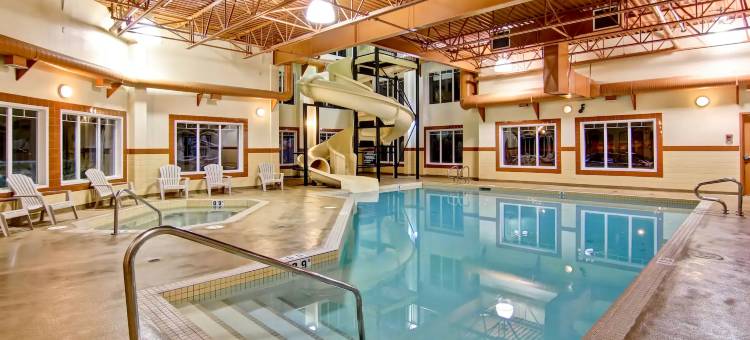 波诺卡华美达酒店(Ramada by Wyndham Ponoka)图片