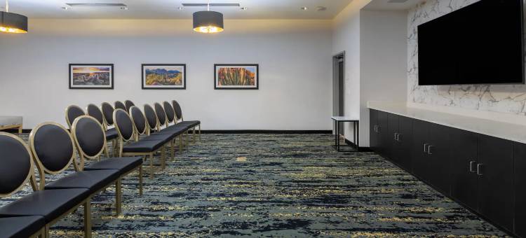 马里科帕科伯斯基拉昆塔温德姆套房酒店(La Quinta Inn & Suites by Wyndham Maricopa - Copper Sky)图片