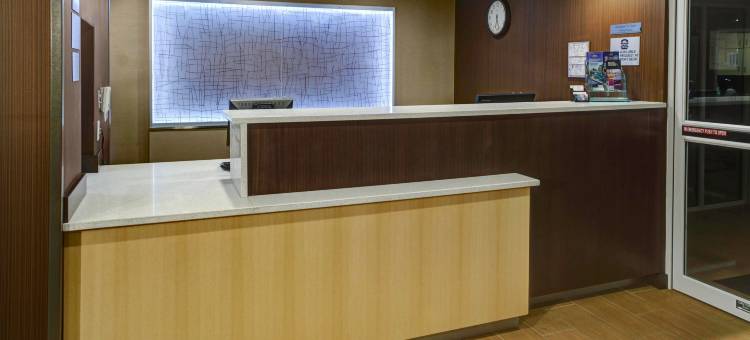 亚特兰大萨沃尼万枫酒店及套房(Fairfield Inn & Suites Atlanta Suwanee)图片