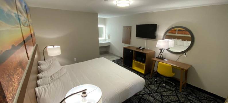 查尔斯湖温德姆戴斯酒店(Days Inn by Wyndham Lake Charles)图片