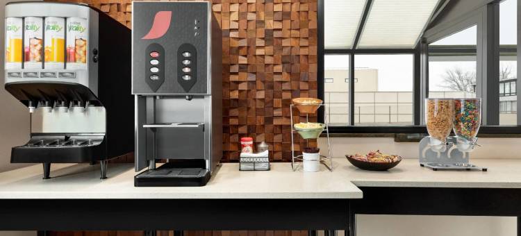 梅多兰兹温德姆速 8 酒店(Super 8 by Wyndham Meadowlands)图片