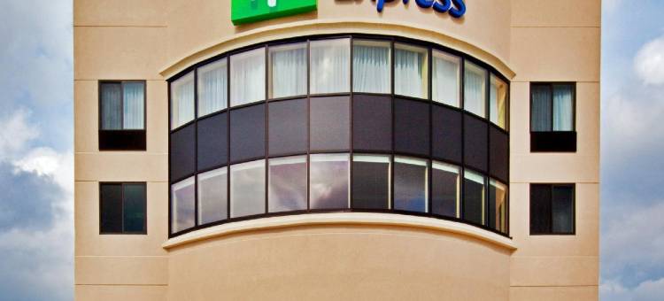 Holiday Inn Express 滑铁卢的雪松瀑布 by IHG(Holiday Inn Express WATERLOO-CEDAR FALLS by IHG)图片