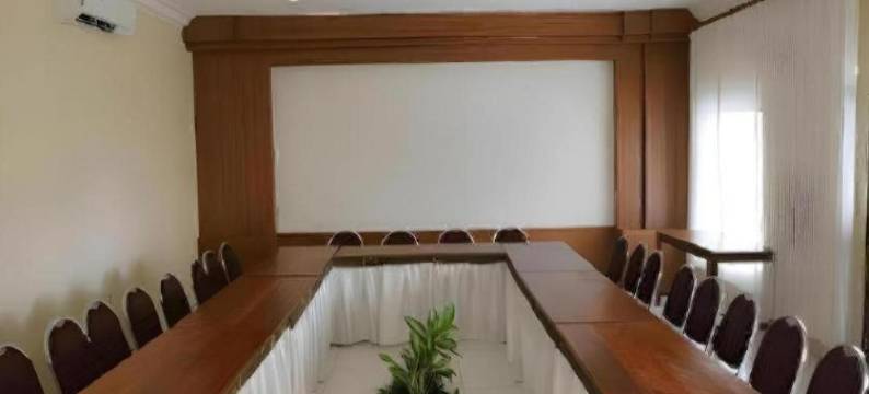 特棱利雅湾帕莱海滩度假村(Parai Beach Resort Telengria)图片