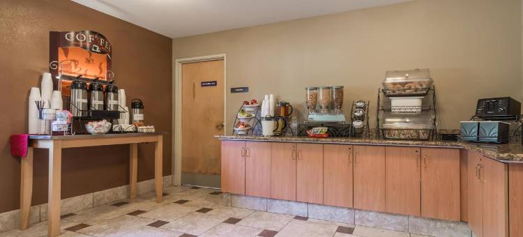 西切斯特温德姆麦客达酒店(Microtel Inn & Suites by Wyndham West Chester)图片