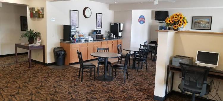 哈伦温德姆呗盟酒店(Baymont by Wyndham Harlan)图片