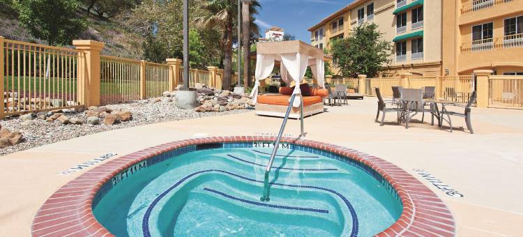 圣塔克拉里塔拉昆塔温德姆套房酒店(La Quinta Inn & Suites by Wyndham Santa Clarita - Valencia)图片