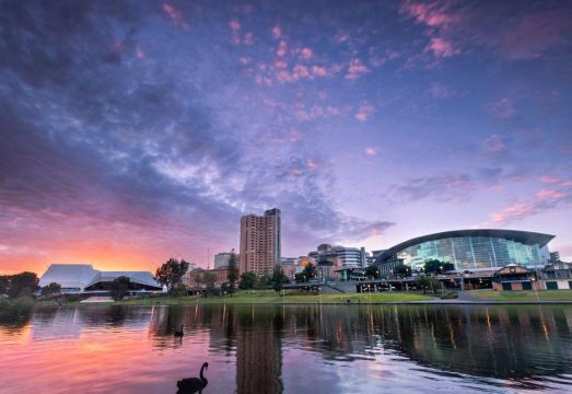 RNR Sturt Holiday Home Hotel Overview