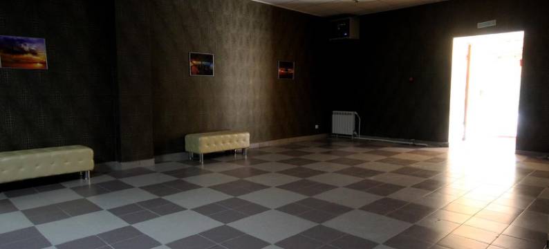 班轮酒店(Lajner Hotel)图片