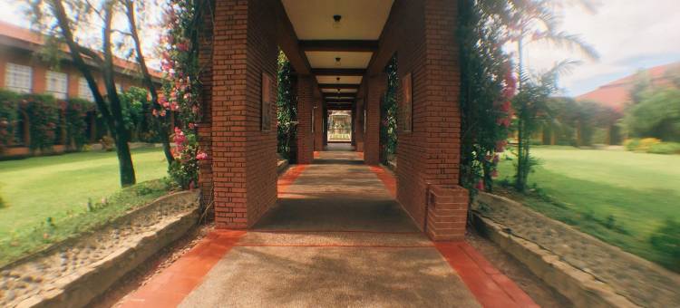 佬沃海景假日酒店(Fort Ilocandia Resort Hotel)图片