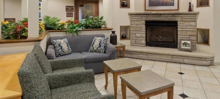 罗克福德呗盟套房酒店(Baymont by Wyndham Rockford)图片