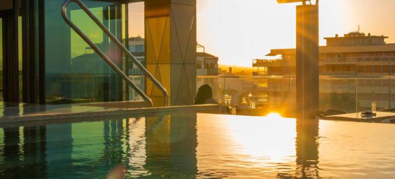 海滨豪华健康酒店(The Promenade Luxury Wellness Hotel)图片