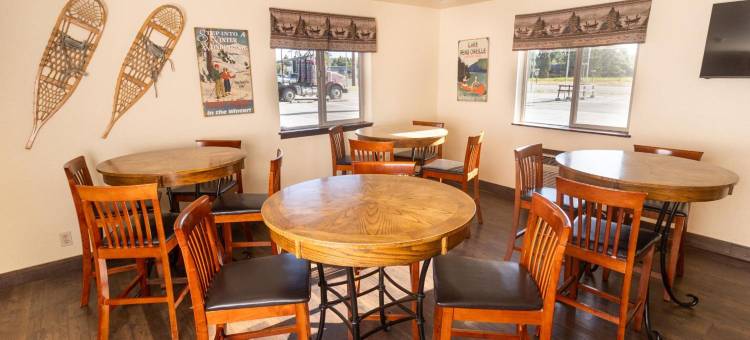 桑德波因特费尔布里奇套房酒店(FairBridge Inn and Suites Sandpoint)图片