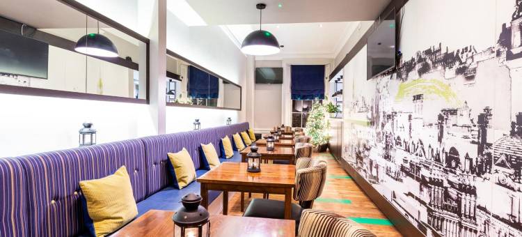 凯恩酒店(Cairn Hotel & Apartments)图片