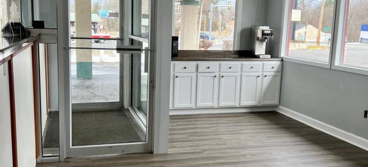 麦迪逊高地骑士酒店(Knights Inn Madison Heights)图片