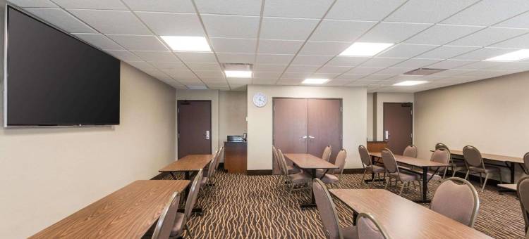 西德梅茵乔丹溪附近的舒眠套房酒店(Sleep Inn & Suites West des Moines Near Jordan Creek)图片