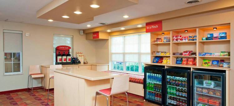 布卢明顿TownePlace Suites酒店(TownePlace Suites by Marriott Bloomington)图片
