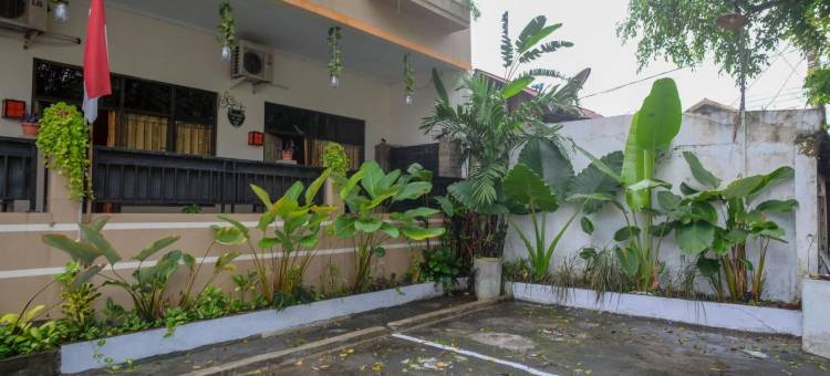 红门酒店@卡美娜多加兰普拉姆(RedDoorz @ Jalan Pramuka Manado)图片