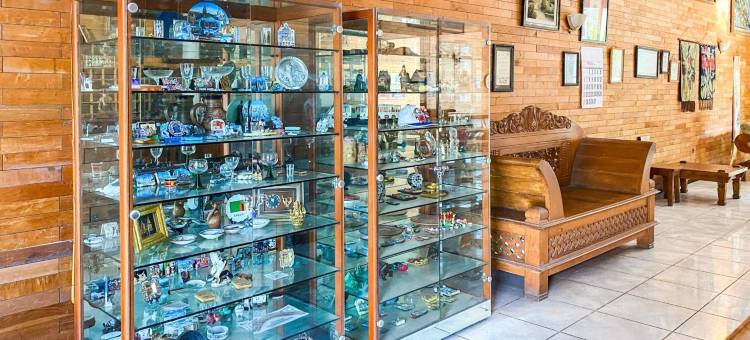 San Sui Hotel Mitra RedDoorz图片