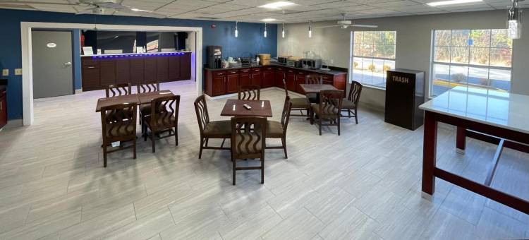 阿代尔斯维尔温德姆呗盟酒店(Baymont by Wyndham Adairsville)图片