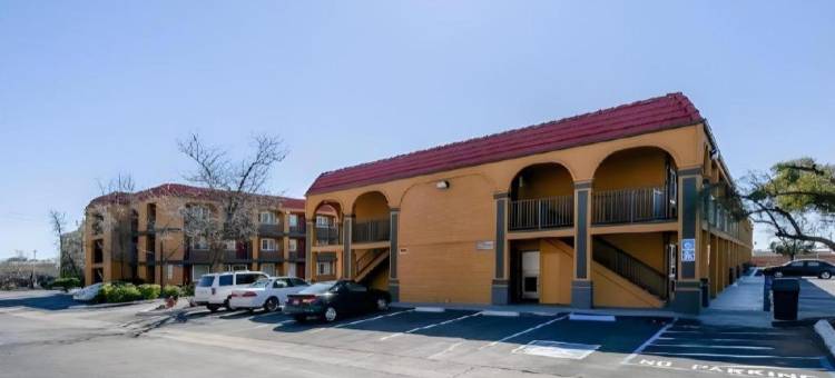 雷丁I-5附近凯艺酒店(Quality Inn Redding Near I-5)图片