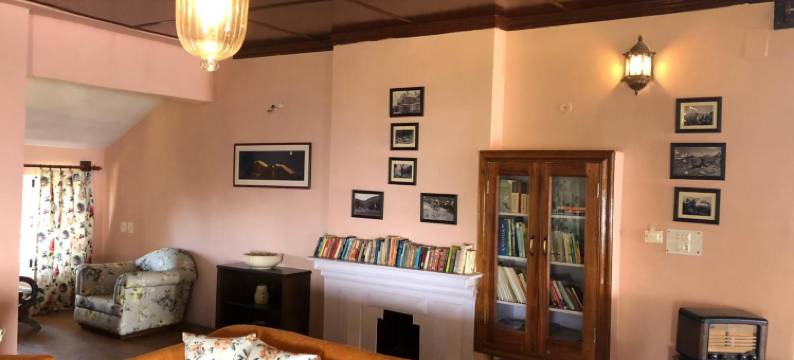 宾萨尔野生动物保护区生命之树大橡树庄园酒店(Tree of Life Grand Oak Manor Binsar)图片